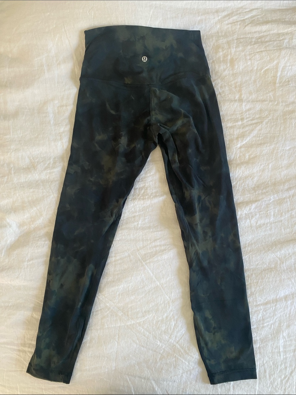 RARE Lululemon Tie Dye Jade and Black Align Leggings 25” Size 6